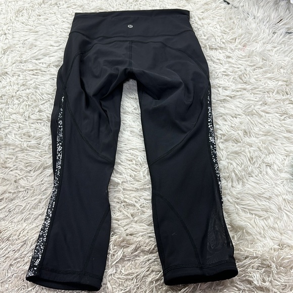 Lululemon Mix & Mesh Crop *21" Black / Chirasu Black / Black - Picture 5 of 6